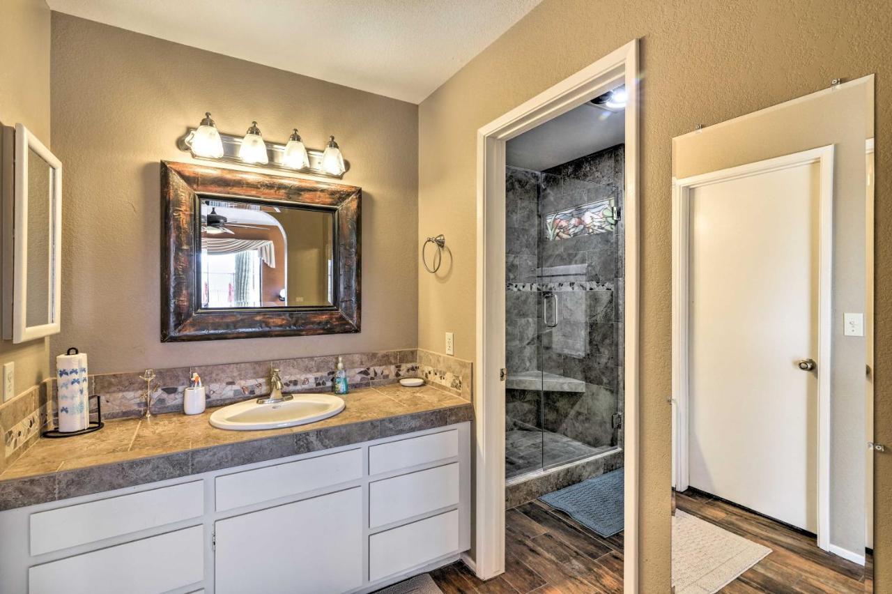 Bullhead City Home With Private Pool, Hot Tub And View المظهر الخارجي الصورة